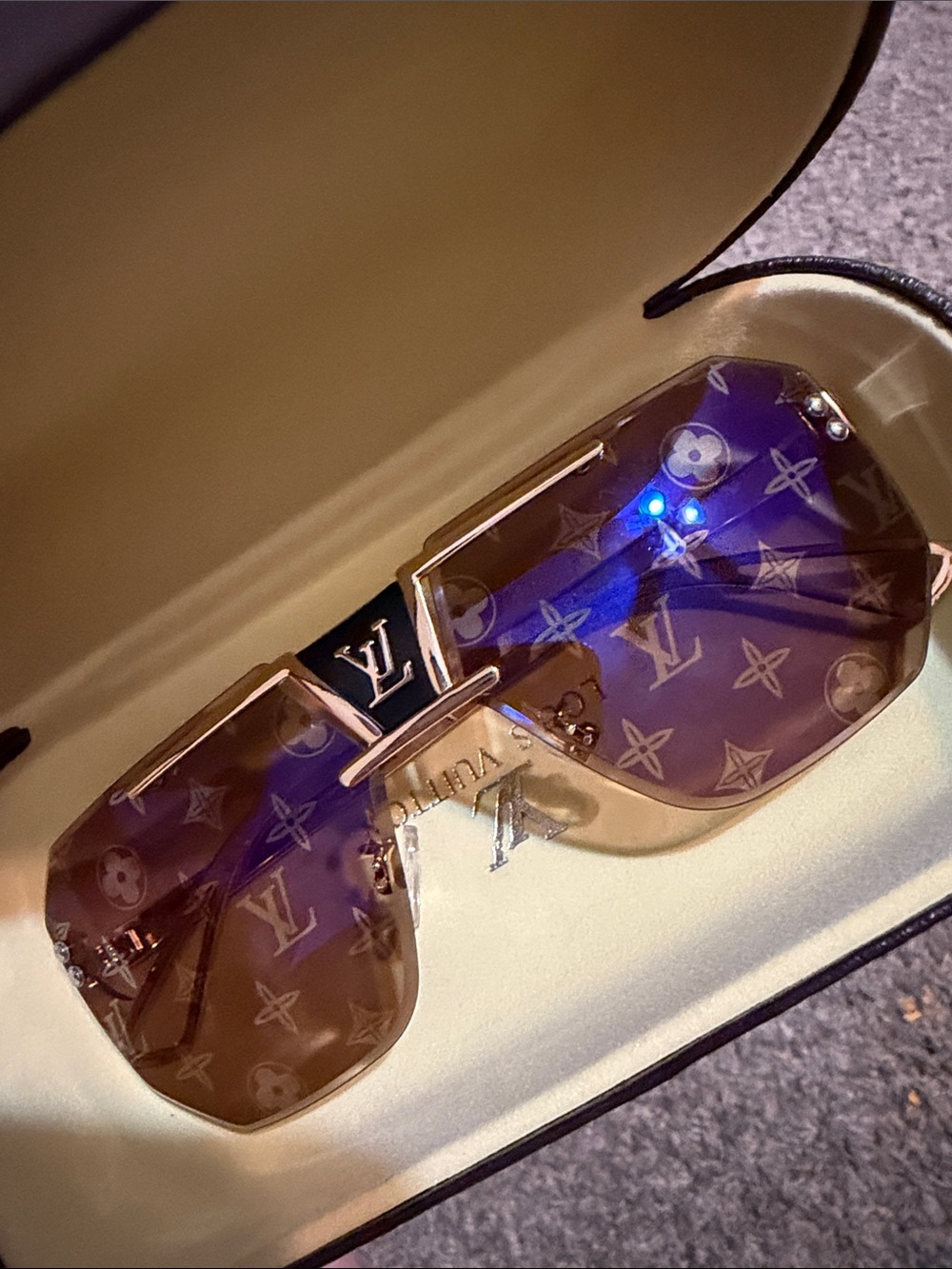 Mirror quality women’s Brown Gradient Monogram Shield Sunglasses